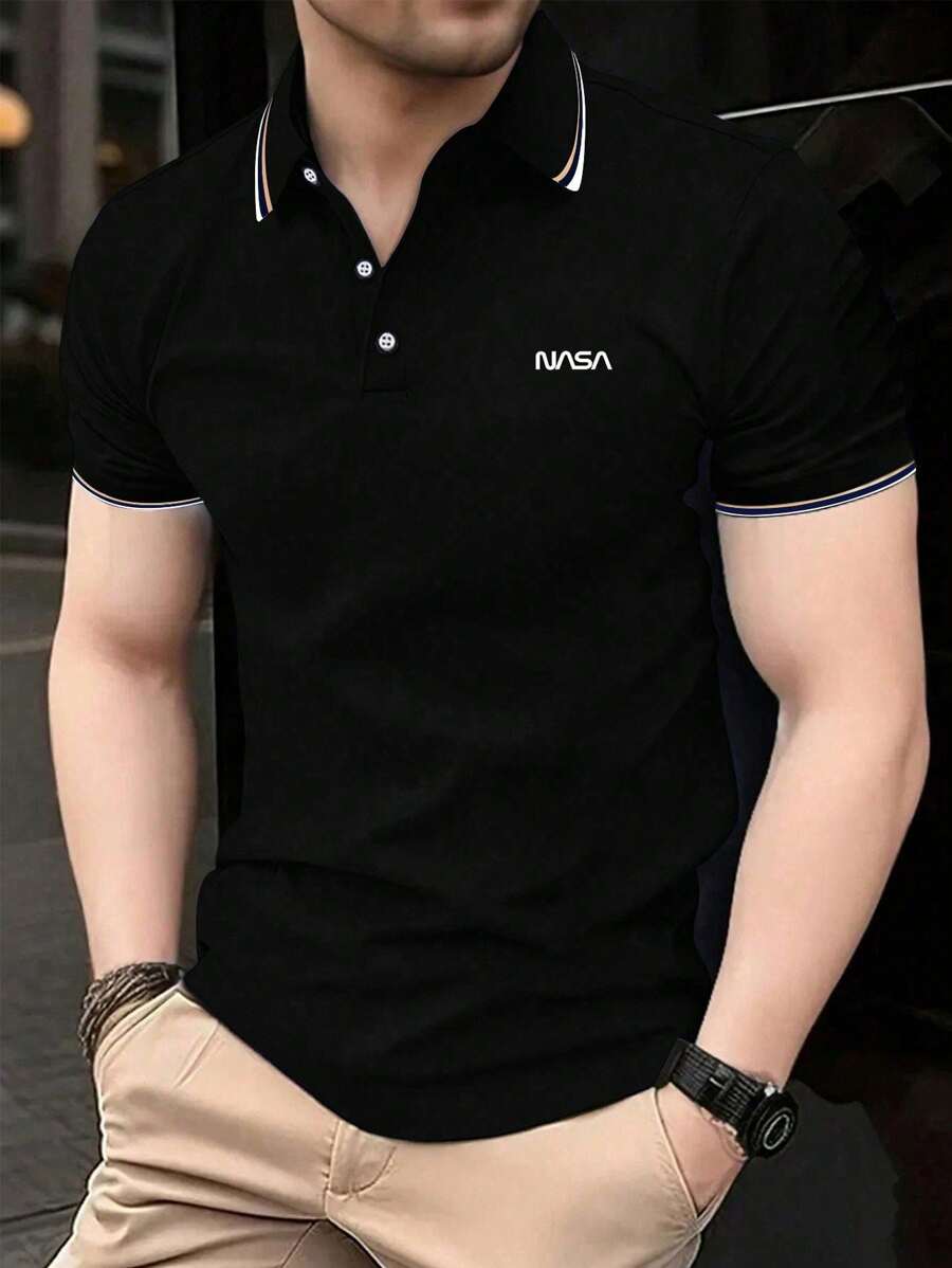 Camisa de polo de hombre con cuello abotonado y estampado de letras - Negro - Ver 1