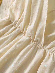 SHEIN LUNE Plus Size Elegant Foil Cut-Out Cross Neck Cinched Waist Flared Maxi Dress For Party Wear