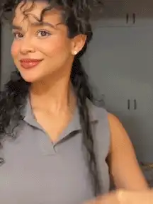 SHEGLAM HAIR Brosse à lisser thermique 3D élégante et chic, brosse à lisser en or 24 carats avec ionique négatif, peigne à cheveux raides brillant 24 carats avec design anti-brûlure 3D et sélection de 5 températures, lissage rapide en 5 minutes, chauffage rapide en 60 secondes et arrêt automatique en 30 minutes, peigne à lisser et à friser 24KK 2 en 1, démêle facilement les cheveux pour le salon à la maison Graduation Anniversaire Vacances Été Automne Automne Y2K Fantaisie Mode Femmes Se maquiller Cosmétique Faire la fête Plage Voyage Camping En plein air École Campus Voyage Festivals Décor Cadeau Présent Rose Fille Cosplay Meilleur Couleur Charme Ambiance