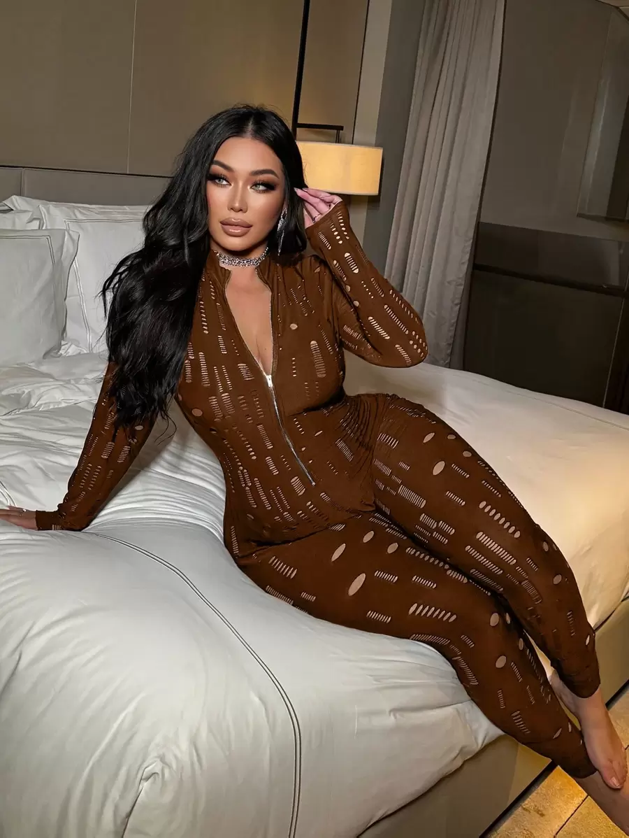 Flirla Mono informal con cremallera y cuello alto calado para mujer talla grande