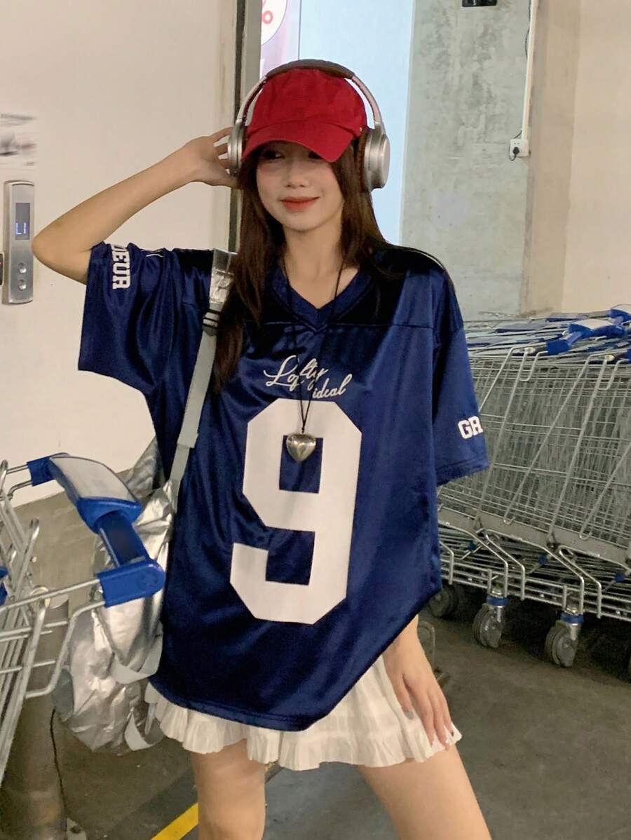 DAZY 女式V领短袖休闲运动T恤学院风上衣 - 藍色 - 查看 1