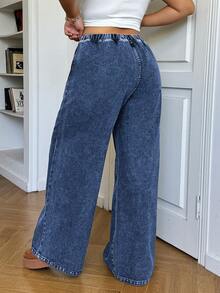 SHEIN EZwear Pantalones vaqueros de talla grande para mujer, de cintura elástica, sueltos y de pierna ancha - Azul lavado oscuro - Ver 2