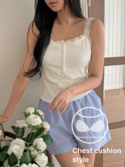 DAZY Conjunto de pijama para mujer de camisola acolchada con ribete de encaje y pantalones cortos a rayas para vacaciones en la isla