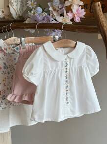 Vintaside Kids 女宝宝韩版时尚彼得潘领刺绣短袖上衣搭配荷叶边休闲短裤套装，适合居家、度假、与朋友外出 - 白色 - 查看 3