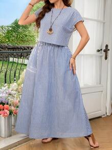 SHEIN LUNE 2 件大码女式条纹圆领短袖衬衫和口袋裙套装夏季春季女装波西米亚风度假装两件套夏装商务休闲女士休闲套装 - 藍白色 - 查看 4