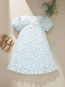 SHEIN Young Girls Summer New Ditsy Floral Printed Ruffle Collar, Back Button Closure, Puff Short Sleeve, Bowknot Front Decor Sweet Casual Princess Dress - Blue - View 2