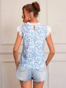 SHEIN VCAY Plus Size Women's Holiday Floral Print Contrast Lace Cap Sleeve Blouse Lace Top Cute Summer Tops