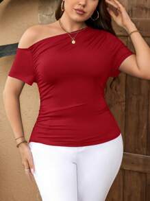 SHEIN Privé Plus Size Women Black Asymmetric Asymmetrical Neck Short Sleeve Slim Fitted Knit Top