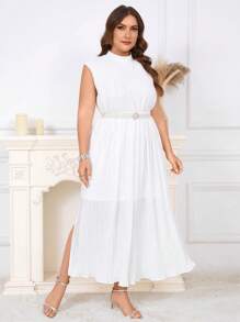 SHEIN Clasi Zakrzywiona Plus-Size damska biała elegancka bez rękawów plisowana długa sukienka, białe sukienki elegancka elegancja, stroje wyjściowe, plisowana sukienka, sukienka bez ramiączek elegancka sukienka na wesele, wiosenne stroje dla kobiet, letnie sukienki, sukienka na wakacje, sukienki w dużych rozmiarach