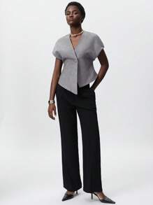 Aveloria Modichic Minimalist Deconstructed Oversized V-Neck Single Breasted Open Front Asymmetrical Hem Sleeveless Shirt For Women, Chic Work Wear For Commuting, Autumn/Summer