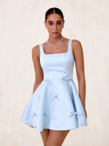 Glamine 新款春季少女时尚黄色连衣裙，方形领口和腰线，修身版型，适合家庭聚会 - 淺藍色 - 查看 3