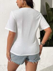 SHEIN Frenchy Camiseta casual de talla grande para mujer con diseño de botones y manga corta con abertura