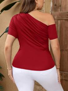 SHEIN Privé Plus Size Women Black Asymmetric Asymmetrical Neck Short Sleeve Slim Fitted Knit Top