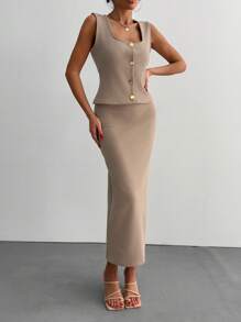 EURMUSE 方领金色纽扣背心 & 裙子套装 - 黑色 - 查看 5