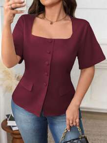 SHEIN Clasi 大码女式优雅法式办公室通勤梯形方领纽扣口袋短袖衬衫，春夏 - 酒紅色 - 查看 4