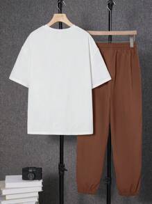 SHEIN 2 件套青少年男孩字母和狮子图案短袖 T 恤和抽绳腰裤套装，春季服装；青少年男孩服装；青少年男孩夹克，春季开学 - 棕色 - 查看 2