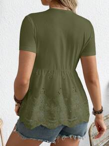 SHEIN 孕妇镂空刺绣哺乳 T 恤，休闲和度假 - 軍綠色 - 查看 2