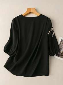 EMERY ROSE Women Embroidered Regular Fit Casual Vacation Short Sleeve Shirt - Black - View 2