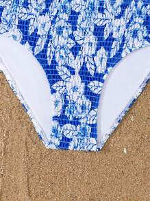 2pcs/Set Teen Girls Blue Floral Print Bikini Swimsuit Set - Blue and White - View 4