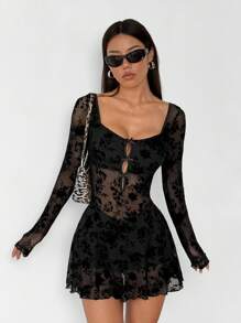 EgrlEra Petite Đầm lưới hở nơ trang trí tay dài cho nữ - màu đen - Xem 4