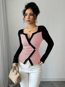 Elenzga Damen modisches, elegantes und lässiges Langarm T-Shirt mit Raglan-Schulter, farblich abgesetztem Rundhalsausschnitt, taillierter A-Linien-Saum, asymmetrischer Saum mit vorgetäuschter Knopfleiste, hergestellt aus strukturiertem khakifarbenem, apricotfarbenem und schwarzem Strickstoff