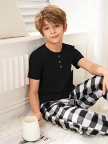 SHEIN Leap Crew Tween Boy Embroidered Decorative Button Round Neck Short Sleeve T-Shirt And Plaid Loose Comfortable Pajama Pants 2pcs Set - Black - View 3