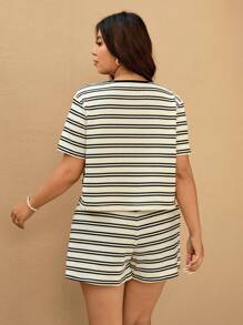 Elaquor 2pcs/Set Plus Size Women Striped Front Tie Short Sleeve Top And Shorts Casual Outfit