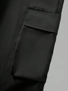 SHEIN Sparklyn Conjunto informal de 2 piezas para niñas preadolescentes con top estampado de estrellas y pantalones cargo con múltiples bolsillos - Blanco - Ver 6