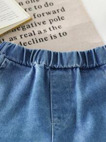 Boys' Fashion-Forward Denim Bermuda Shorts: Blue Ombre Wash Zipper Fly And Comfortable Fit - Blue - View 5