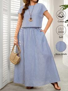 SHEIN LUNE 2 件大码女式条纹圆领短袖衬衫和口袋裙套装夏季春季女装波西米亚风度假装两件套夏装商务休闲女士休闲套装 - 藍白色 - 查看 1