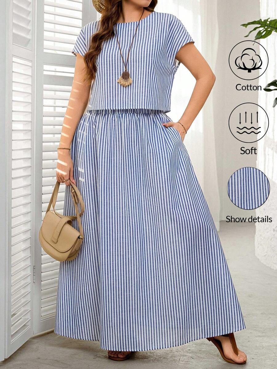 SHEIN LUNE 2 件大码女式条纹圆领短袖衬衫和口袋裙套装夏季春季女装波西米亚风度假装两件套夏装商务休闲女士休闲套装 - 藍白色 - 查看 1