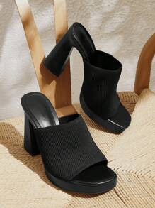 CUCCOO BASICS صنادل نسائية ذات كعب عالي مريحة وأنيقة بأصابع مربعة وأسطح سميكة - الأسود - مشاهدة 1