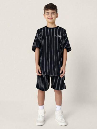SHEIN 2 Pieces Set Of Teen Boy Striped Printed Short Sleeved T-Shirt And Shorts, With Patterns, Urban, Gothic Style Spring Clothing; Youth Boy Clothing; Teen Boy Jacket, Back To School In Spring