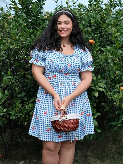 SHEIN MOD 大码复古花卉印花泡泡袖连衣裙，适合约会、野餐、休闲度假、春夏季