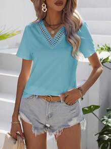 EMERY ROSE 女士纯色撞色蕾丝 V 领短袖休闲 T 恤 - 淺藍色 - 查看 4