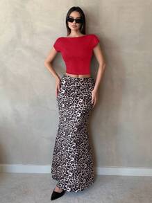 SHEIN Tall Áo thun đen thoáng khí cho nữ có miếng lót ngực không dây - Đỏ - Xem 4