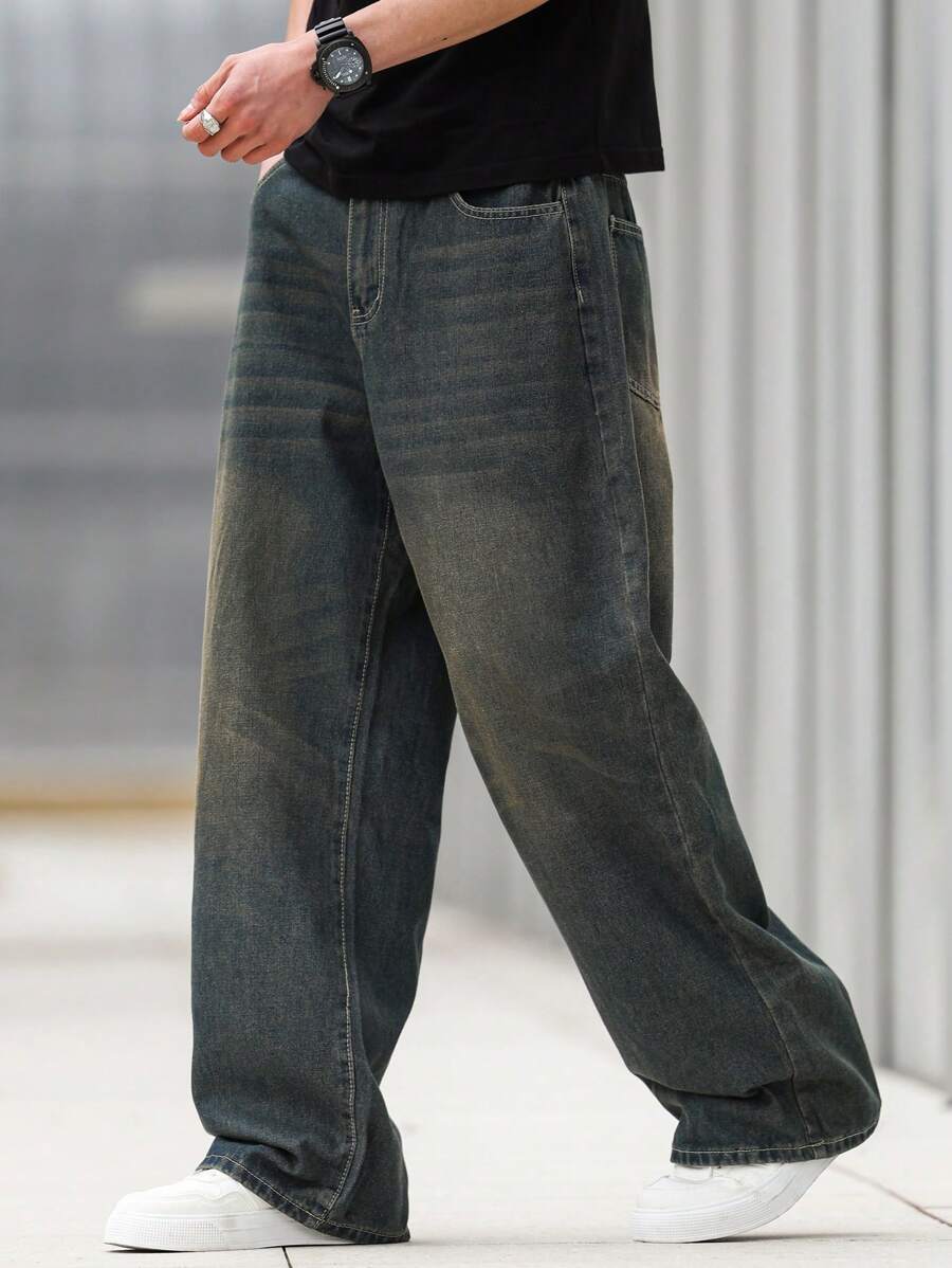 Manfinity Hypemode Loose Fit Men's Slant Pocket Dark Wash Jeans - Medium Wash - View 1