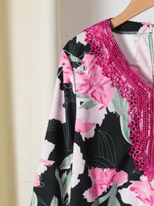 少女花卉印花长袖 V 领度假连衣裙