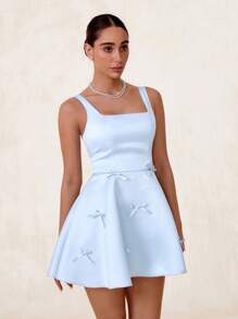 Glamine 新款春季少女时尚黄色连衣裙，方形领口和腰线，修身版型，适合家庭聚会 - 淺藍色 - 查看 6