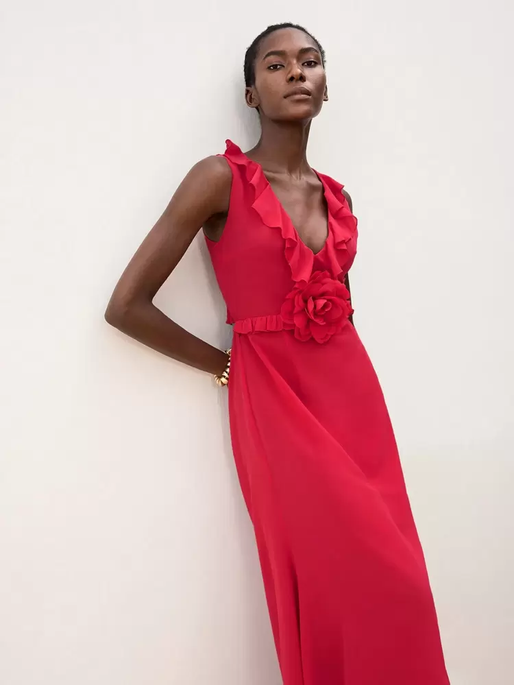 SHEIN Maija Women's Solid Color Ruffle Trim 3D Floral Decor Sleeveless Maxi Dress, Elegant Beach Holiday Bohemian Style Isa Belle Island Vacation Outfit, Summer Vibes, Music Festival Western Inspired,Vacation Outfits,Autumn Clothes For Women, Christmas Women's Clothing