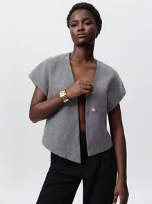 Aveloria Modichic Minimalist Deconstructed Oversized V-Neck Single Breasted Open Front Asymmetrical Hem Sleeveless Shirt For Women, Chic Work Wear For Commuting, Autumn/Summer