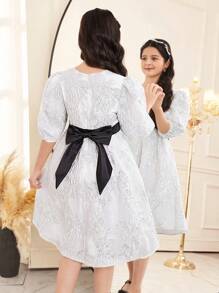 SHEIN Leap Crew Tween Girl 优雅 V 领短袖连衣裙 - 銀色 - 查看 3