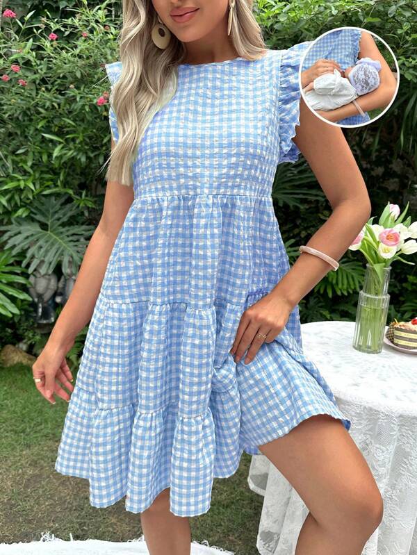 SHEIN Vestido de enfermería lindo para maternidad con cuello redondo a cuadros, volantes en el dobladillo y mangas de campana