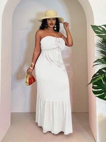 Veslaya Women Plus Size Rose Red Halter Neck Vacation Dress - White - View 3