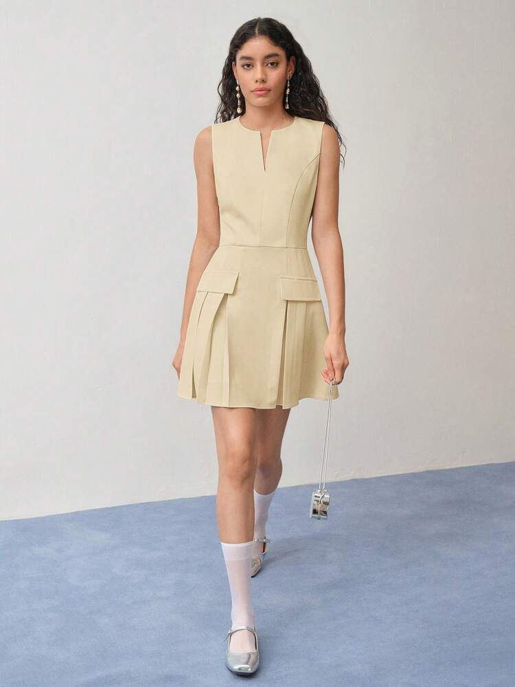 MOTF STUDIO FOLD PLEATED SLEEVELESS DRESS