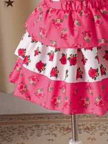 Young Girl Cartoon Print Short Sleeve Top & Tiered Ditsy Floral Skirt 2 Pieces Set - Multicolor - View 4
