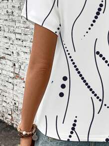 SHEIN LUNE Streamlined Print Summer V-Neck T-Shirt For Women