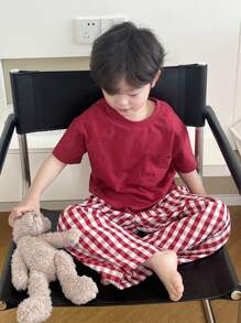 Dazy Kids 2 件套年轻男孩圆领纯色针织短袖 T 恤 + 编织格子长裤家居服，春夏 - 紅色 - 查看 7