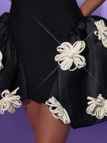 SHEIN Belle 优雅手工 3D 花卉钻石装饰喇叭裙