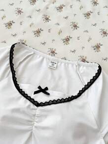 SHEIN Teen Girl Lace Bow Accent Contrast Color Fitted T-Shirt, Sweet Casual School Style Versatile T-Shirt, Comfortable Slim Fit Cute White Top For Summer - White - View 4